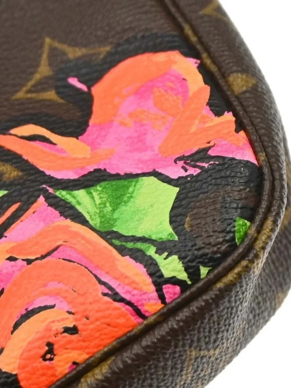 Louis Vuitton Rose Pochette Accessoires Handbag